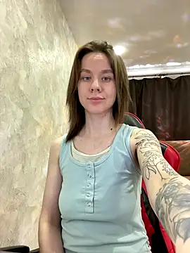 Snapshot of Mila_Jon chatting on 12/19/25, 07:37 Mila Jon online show from 12/19/25, 07:37