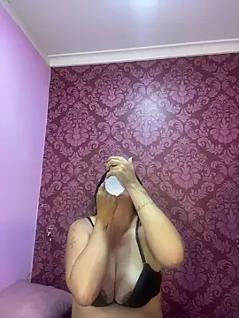 juliana diaz online show from 11/06/25, 11:22