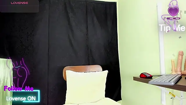 ElikoLanny  online show from 03/13/25, 07:31