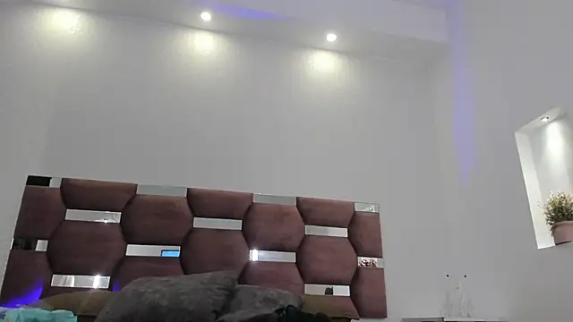 AlondraDiossa03 online show from 02/20/25, 08:58