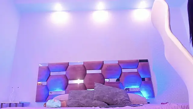 AlondraDiossa03 online show from 02/26/25, 07:49