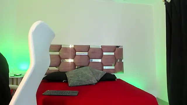 AlondraDiossa03 online show from 03/18/25, 07:42