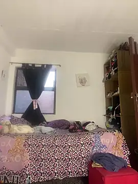 AlondraDiossa03 online show from 10/18/25, 11:11