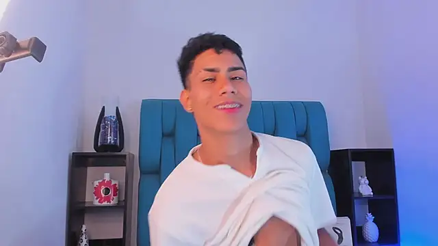 AlanNaughty online show from 12/22/24, 08:58