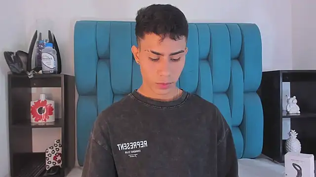 AlanNaughty online show from 12/31/24, 07:51