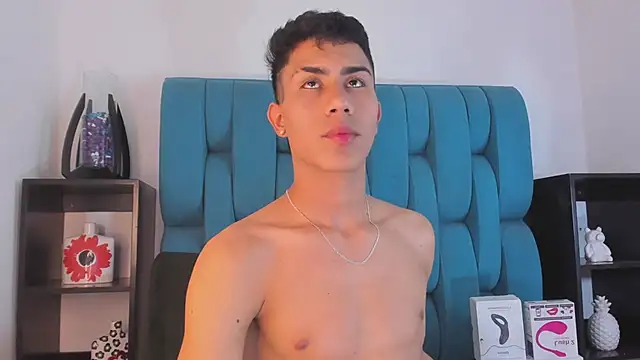 AlanNaughty online show from 12/31/24, 10:56