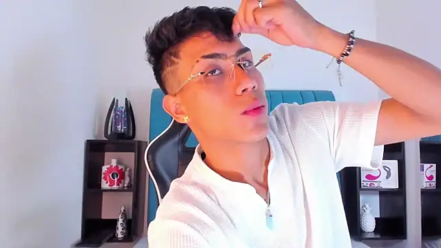 AlanNaughty online show from 01/22/25, 08:59