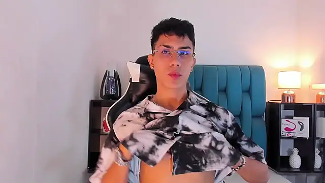 AlanNaughty online show from 02/13/25, 04:32