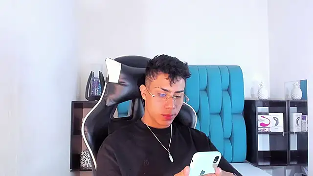 AlanNaughty online show from 02/26/25, 08:33