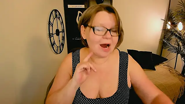 Shannonshine online show from 02/07/26, 05:55