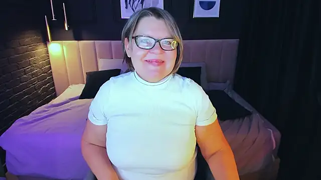 Shannonshine online show from 03/11/26, 05:13