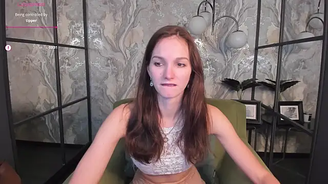 MirandaGlow online show from 02/06/25, 08:50