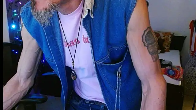 Snapshot of mycock2474u chatting on 02/22/25, 03:45 mycock2474u online show from 02/22/25, 03:45