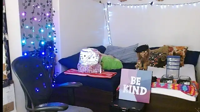 Snapshot of mycock2474u chatting on 02/24/25, 04:27 mycock2474u online show from 02/24/25, 04:27