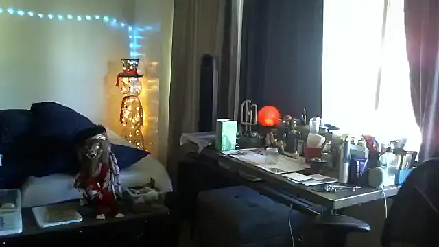 Snapshot of mycock2474u chatting on 10/07/25, 06:05 mycock2474u online show from 10/07/25, 06:05