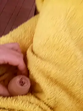 Snapshot of david_geam chatting on 12/19/24, 12:56 david geam online show from 12/19/24, 12:56