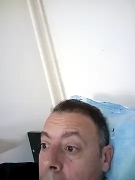 Snapshot of david_geam chatting on 12/23/24, 08:55 david geam online show from 12/23/24, 08:55