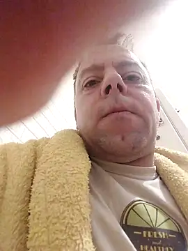 Snapshot of david_geam chatting on 01/15/25, 02:49 david geam online show from 01/15/25, 02:49