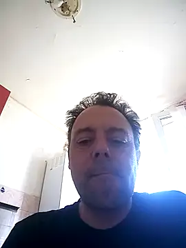 Snapshot of david_geam chatting on 03/06/25, 10:20 david geam online show from 03/06/25, 10:20