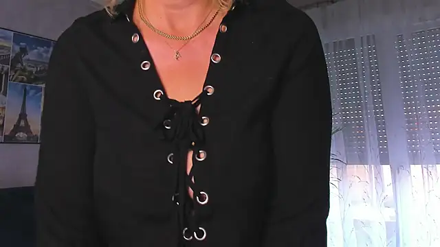 vanessa chat online show from 11/04/25, 02:16