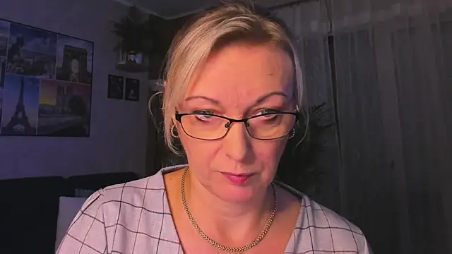 vanessa chat online show from 11/13/25, 03:55