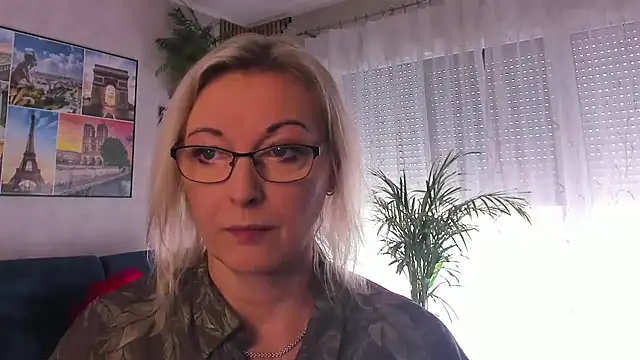 Snapshot of vanessa_chat chatting on 07/14/26, 01:17 vanessa chat online show from 07/14/26, 01:17