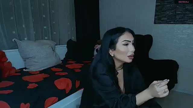 Snapshot of mistress_meryem chatting on 06/07/26, 08:12 mistress meryem online show from 06/07/26, 08:12