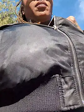 DarkDea online show from 11/28/25, 11:35