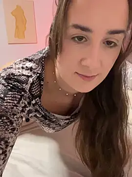 EllaMae online show from 12/19/24, 10:21