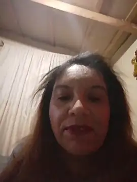 Snapshot of mini_mouse1 chatting on 11/17/25, 02:06 mini mouse1 online show from 11/17/25, 02:06