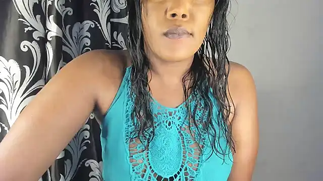 MySweetBitch143 online show from 12/16/24, 05:33