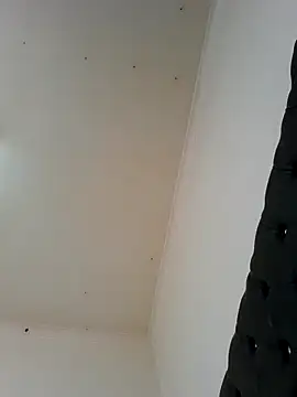 MySweetBitch143 online show from 09/30/25, 01:05