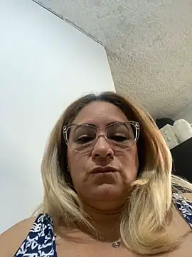 x elena x online show from 12/24/24, 11:38