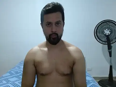 Snapshot of TRIISTAN_KING10 chatting on 12/09/24, 10:30 TRIISTAN KING10 online show from 12/09/24, 10:30