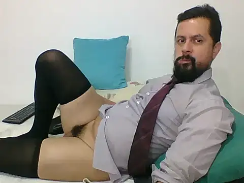 Snapshot of TRIISTAN_KING10 chatting on 02/10/25, 09:04 TRIISTAN KING10 online show from 02/10/25, 09:04