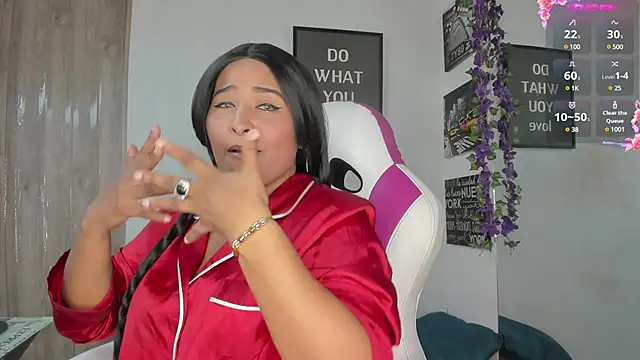 paola ih online show from 12/16/24, 02:27