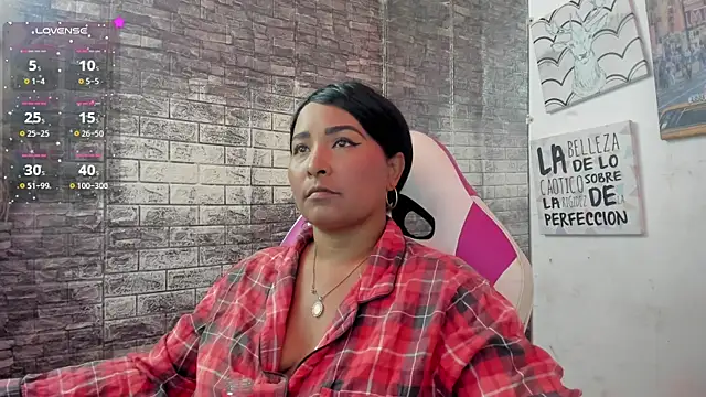 paola ih online show from 07/15/26, 02:22
