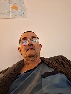 Snapshot of silvio-aus-luzern-CH chatting on 02/22/25, 03:47 silvio-aus-luzern-CH online show from 02/22/25, 03:47