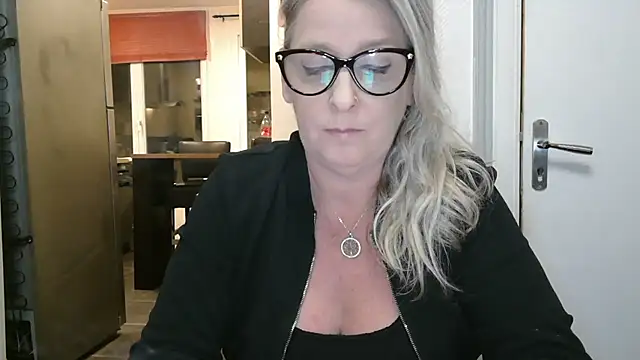 lilie69 online show from 01/05/26, 06:00