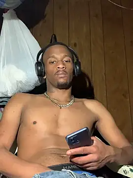 Snapshot of Tristris100 chatting on 12/09/24, 02:13 Tristris100 online show from 12/09/24, 02:13