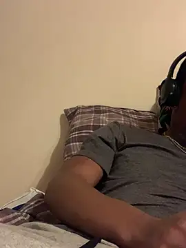 Snapshot of Tristris100 chatting on 01/29/25, 04:47 Tristris100 online show from 01/29/25, 04:47