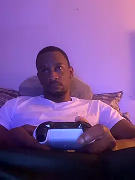 Snapshot of Tristris100 chatting on 10/13/25, 02:00 Tristris100 online show from 10/13/25, 02:00