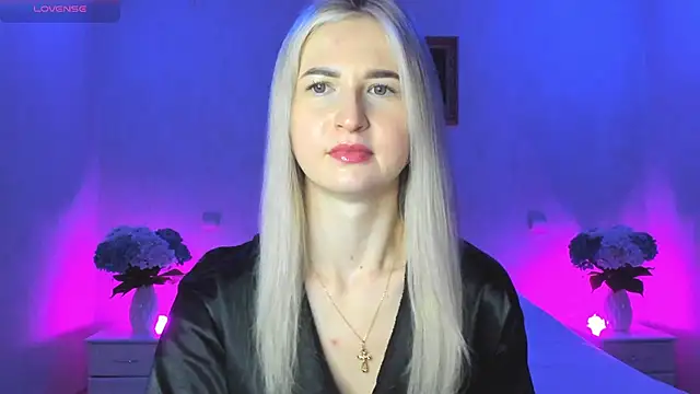 AnnaCarrera online show from 12/26/24, 10:20