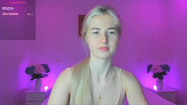 AnnaCarrera online show from 01/04/25, 08:27