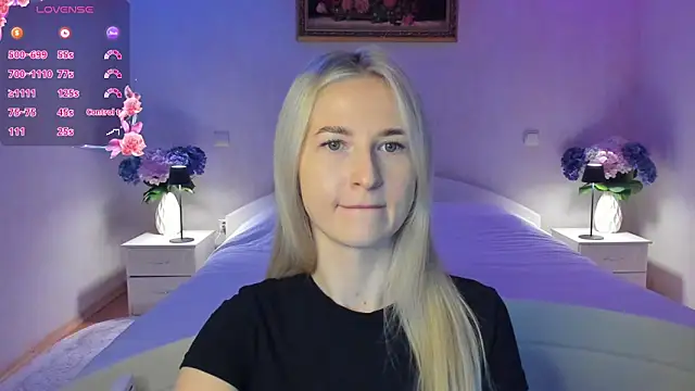 AnnaCarrera online show from 04/22/26, 08:21