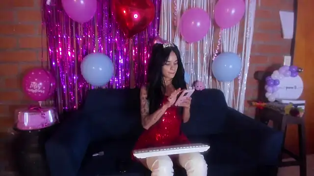 secretgreisy  online show from 11/21/25, 04:22