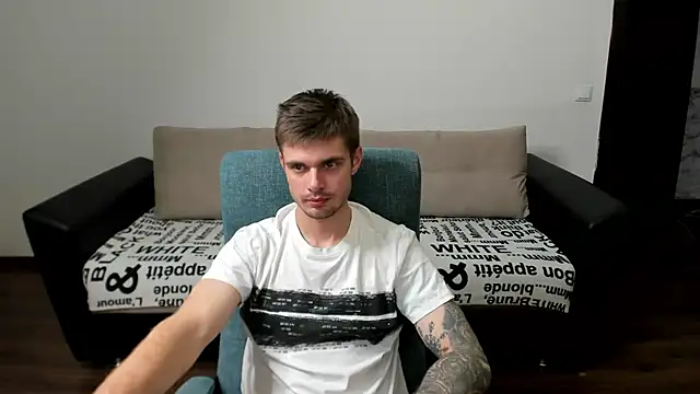 maks wolfis online show from 12/17/24, 10:43