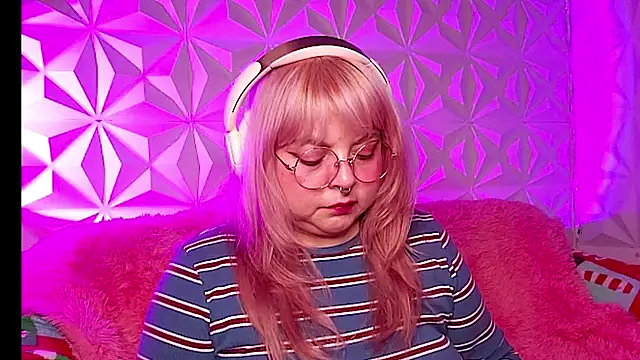 Satyn doll online show from 01/15/26, 01:32