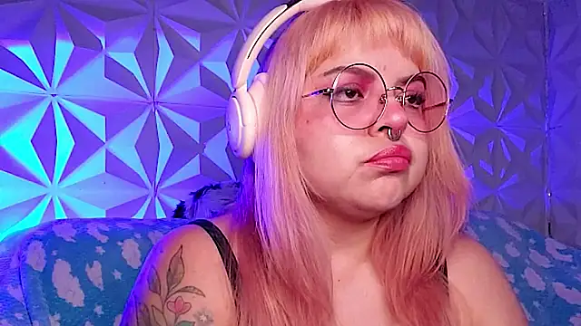 Satyn doll online show from 03/31/26, 12:01