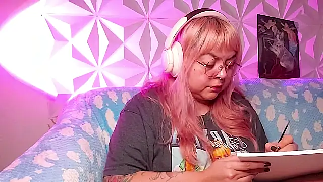 Satyn doll online show from 04/21/26, 02:51